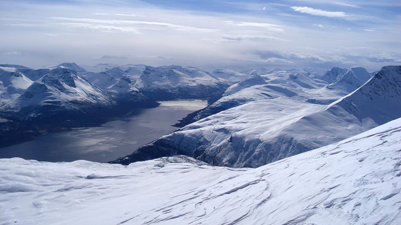 Lyngen Alps Skitouring above the polar circle