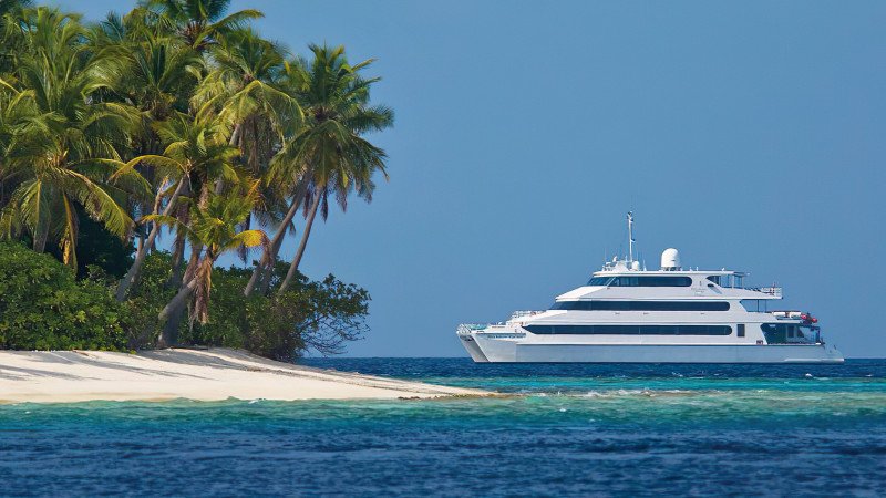 Four Seasons Explorer