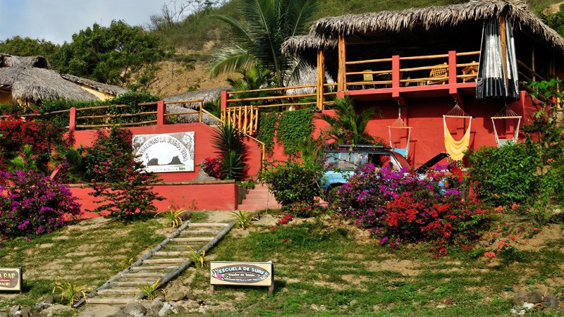 Bungalows La Buena Vida Surf & Stay Ecuador
